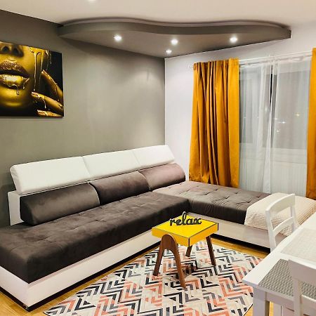 Confort View Apartment Iasi - 3 Rooms-Like Home Kültér fotó