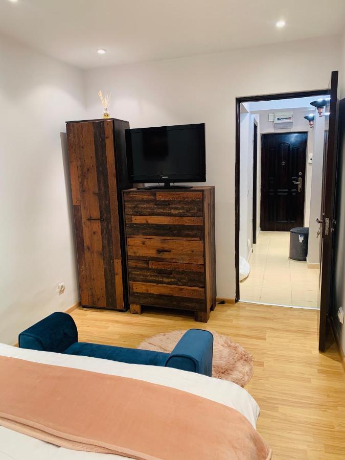 Confort View Apartment Iasi - 3 Rooms-Like Home Kültér fotó