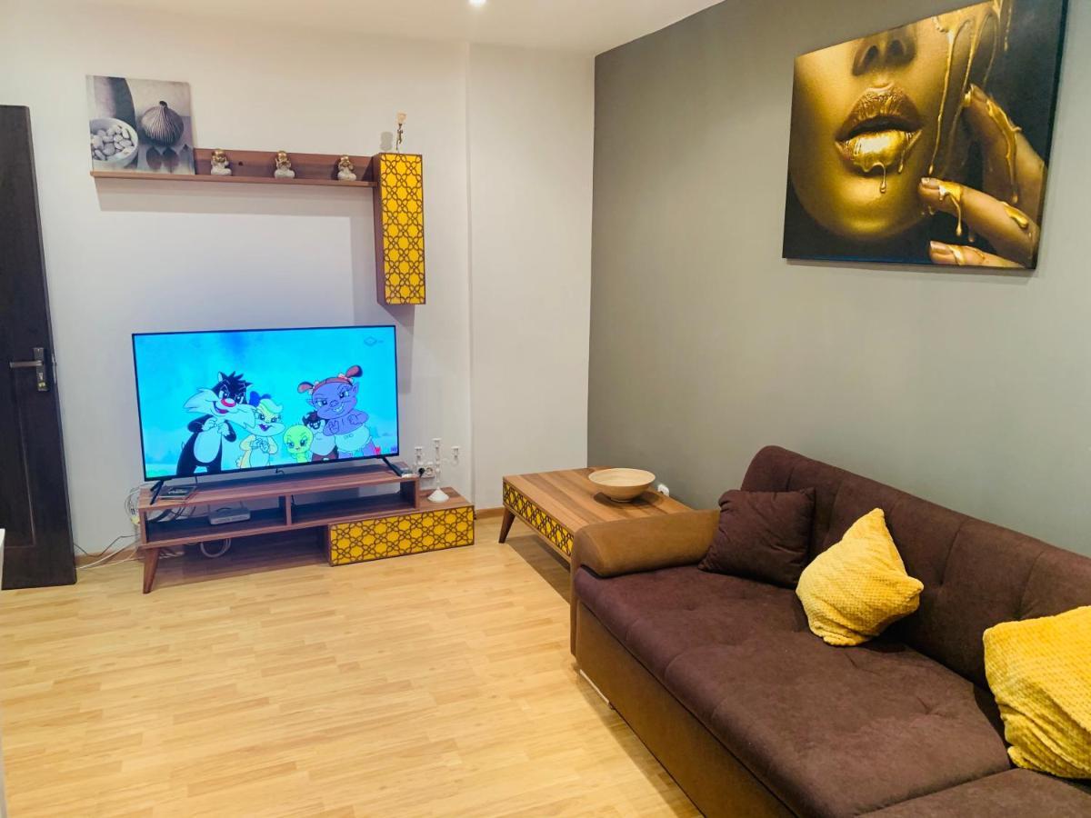 Confort View Apartment Iasi - 3 Rooms-Like Home Kültér fotó