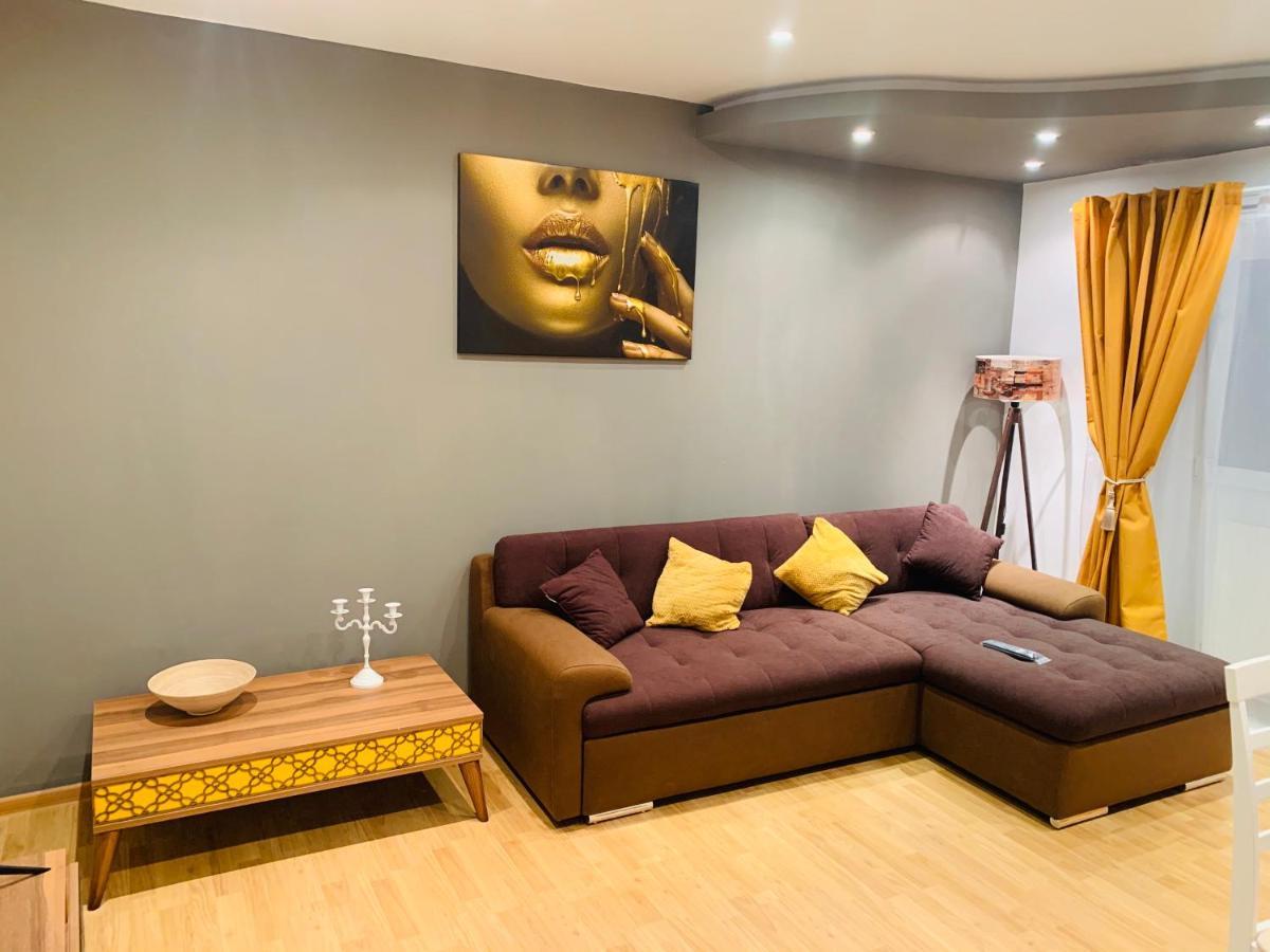 Confort View Apartment Iasi - 3 Rooms-Like Home Kültér fotó