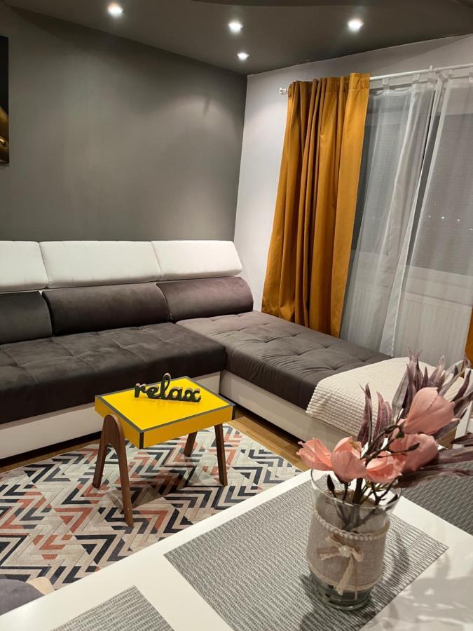 Confort View Apartment Iasi - 3 Rooms-Like Home Kültér fotó