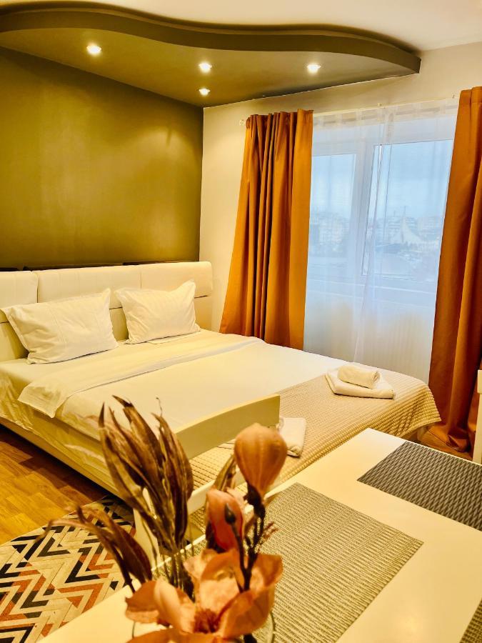 Confort View Apartment Iasi - 3 Rooms-Like Home Kültér fotó
